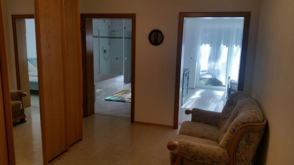 Hotel-Pension Haus Hubertus Weigendorf Habitación foto
